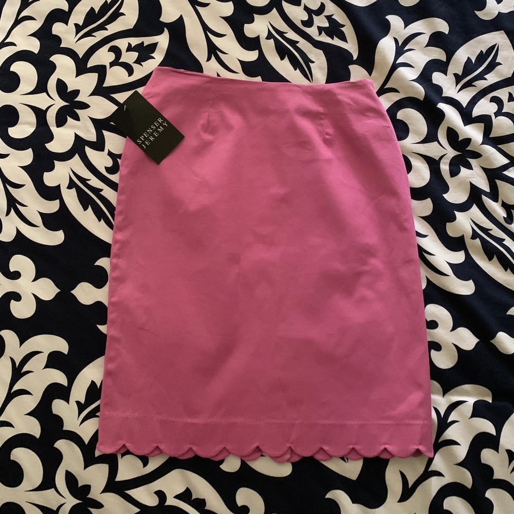 Spenser Jeremy pink skirt - scalloped hem NWT